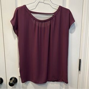 Loft Women's Eggplant V-Back Strap Detail Neck Short Sleeve Top Size XS Petite